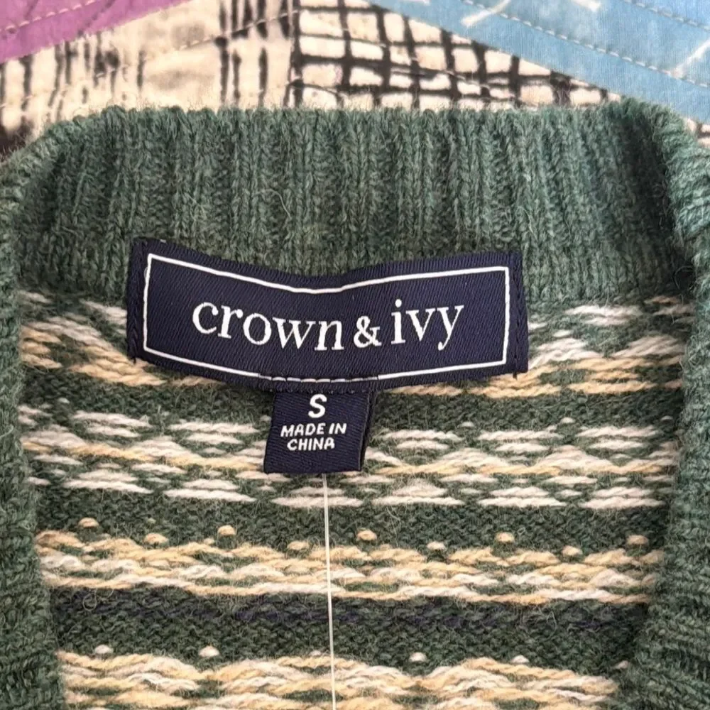 Crown & Ivy Green and White Crewneck Sweater